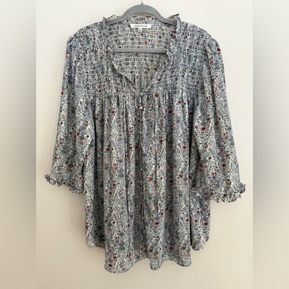 Rose & Olive Tops - Rose & Olive Multicolor Floral Patterned Smocked Blouse‎ Size 1X Blue